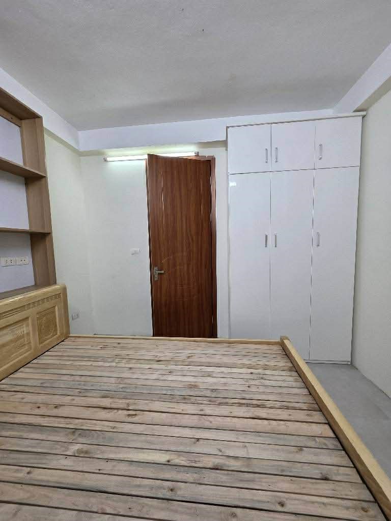 5 TỶ HƠN CÓ NHÀ PHỐ TÔN ĐỨC THẮNG_20m2 x 5T, GẦN PHỐ_NGÕ THÔNG THOÁNG